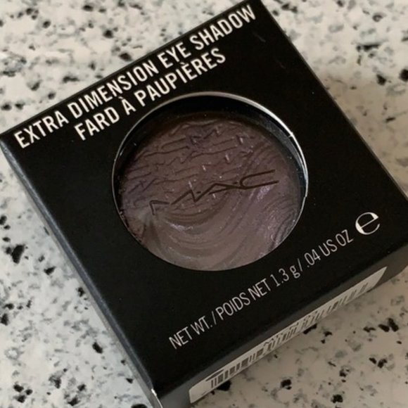 Last One! NIB MAC "GRAND GALAXY" Eyeshadow - Picture 4 of 12